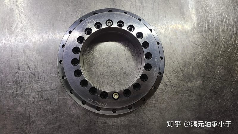 轴承座与轴承配合间隙：关键参数解析与选型要点